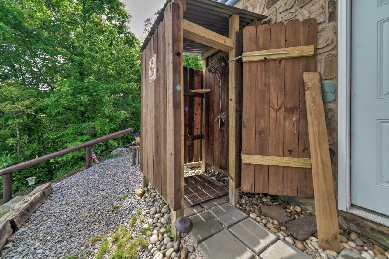 Sevierville Lake House With Deck And Foosball Table! Экстерьер фото