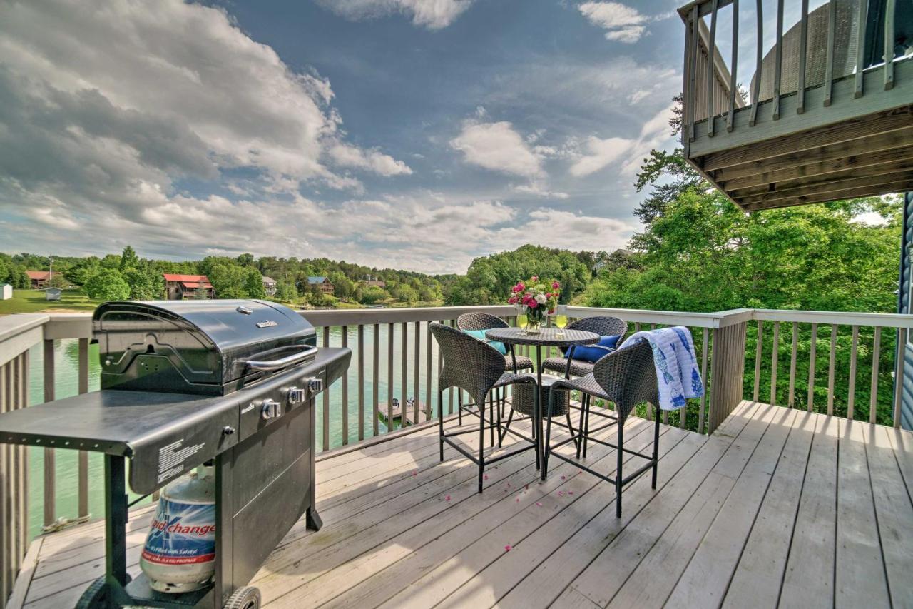 Sevierville Lake House With Deck And Foosball Table! Экстерьер фото